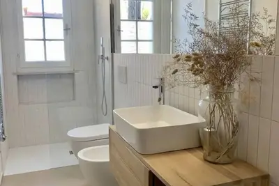 Image de Lovely holiday home- immersed in green and 350mt from the beach