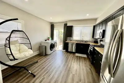 Image de Clean New Cozy Modern Boho Spacious Family Home Near Disneyland Beaches Sna Lax