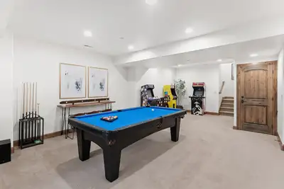 Image de Hot tub, 2 primaries, 180° view of Deer Valley, 1gb wifi, pets welcome