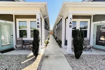 *New* Oceanside Corolla Condo, Pool, No Stairs