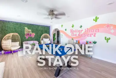 Image de Mini Golf | Themed | King Bed | Rv Parking