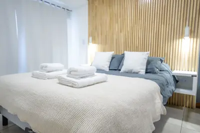 Image de Cozy little apartment in the middle of everything! \nSuper close to Beagle Channel