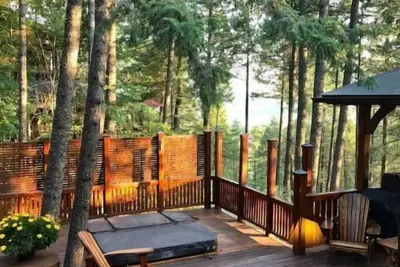 Image de Whitefish 3 Bdrm, near ski&town w/views & hot tub