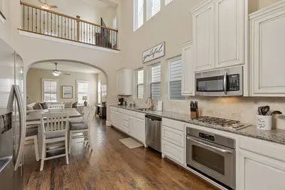 Image de Tch - 4br\/3. 5ba Home in Coppell - Sc