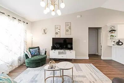Image de Elegant 3br Near Wec, Luxury, Comfort, Spacious by Zen Living