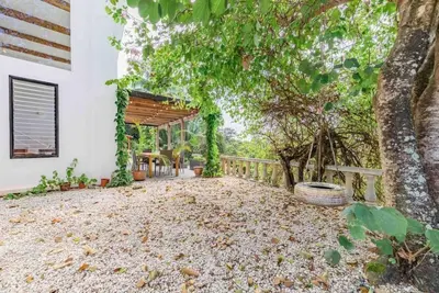 Image de Ocean View Beachside Oasis in Guiones