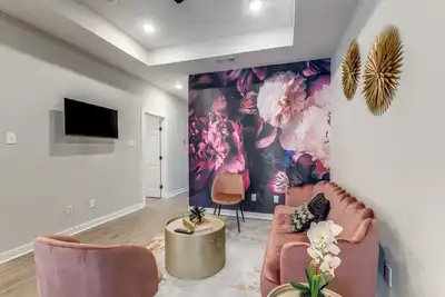 Image de Glam luxury lifestyle within Houston!