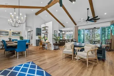 Image de Golf Front, Putting Green, Tree Top Views