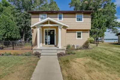 Image de Lakefront Chippewa Falls Haven w/ Private Deck!