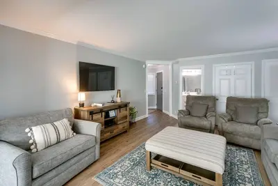 Image de 4 Mi to Beach: St Simons Island Golf Course Condo