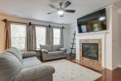Image de Raleigh Home w/ Modern Adjustable Sleeping System