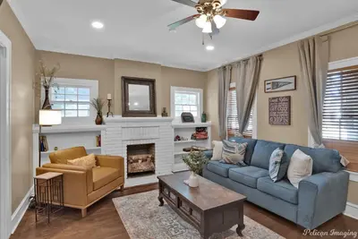 Image de Broadmoor 3 Bed Pet Friendly Fenced Backyard