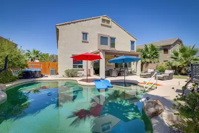 Image de Spacious Maricopa Home Rental w\/ Pool & Hot Tub!