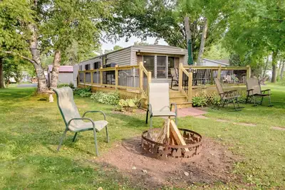 Image de Waterfront Wahkon Home w\/ Wraparound Deck & Docks