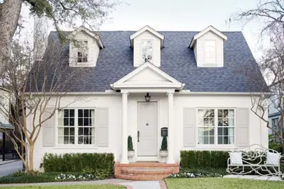 Image de Football Season! Walking distance to Tcu campus and stadium.