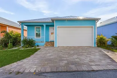 Image de Treasure Cove Serenity! 3/2 with Hot Tub!