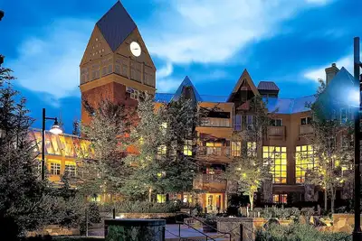 Image de Luxurious two bedroom at Whistler Bc - upper village