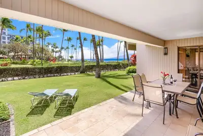 Image de Maui Resort Rentals: Kaanapali Alii 314 – Expansive 2br+Den Ground-Floor Residence, Luxuriously Remodeled, Steps to the Beach!