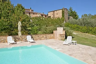 Dante 2 - Volterra, Tuscany