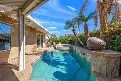 Image de Desert Oasis Escape w/ arcade gameroom, pool & spa