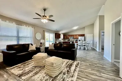 Image de 312 East Oak Ave · Peaceful, Brand New Ranch Home in Trenton, Oh