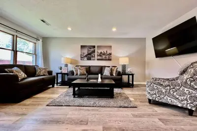 Image de Remodeled 2 Bdrm Ranch Attached Home Liberty, Twp