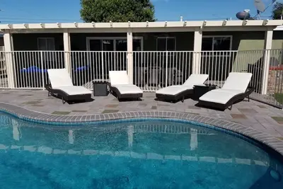 Image de Mini Golf Pool Home 5 to Minutes Disneyland, Knotts, Angel Stadium & Convention