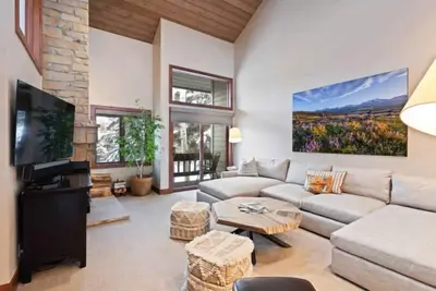 Image de Ridgepoint Townhome 142 - 3. 5 Bedroom plus Loft Residence