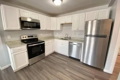 Image de All Star Baseball Rentals - 3rd Base Apt 2