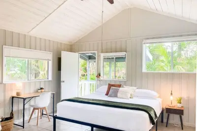 Image de Monstera Bungalow – Spacious 1br, King Bed, Full Kitchen