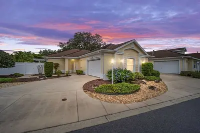 Image de Cozy modern villa close to Nancy Lopez Golf. Golf Cart Included.