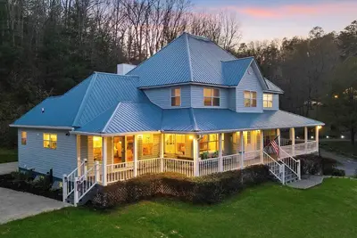 Image de Spacious Murphy Home w\/ Game Room + Fire Pit!