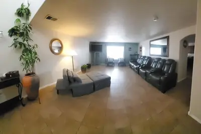 Image de Beautiful 2200 square foot home.