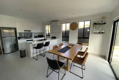 Image de Stylish, New and Modern Townhouse