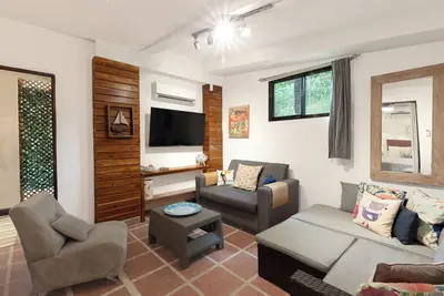 Image de This condominium is a 2 bedroom(s), 1 bathrooms, located in Playas Del Coco, Guanacaste.