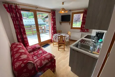 Image de Appartement 2 pièces près des pistes avec terrasse, parking et coin montagne