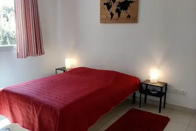 Image de T2 Jardinet Pmr avec dans Résidence avec Piscine - D71