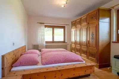 Image de Familienzimmer, Dusche, Wc, 2 Schlafräume - Ferienhaus Mittereggalm