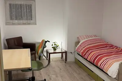 Image de Bel appartement dans un endroit calme avec un petit jardin privé