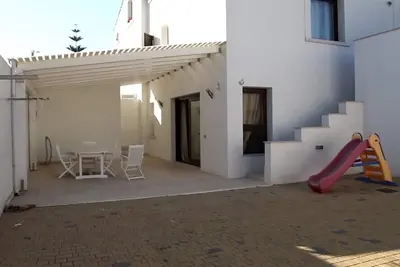 Image de Ponent, Villaelen a stone's throw from the sea