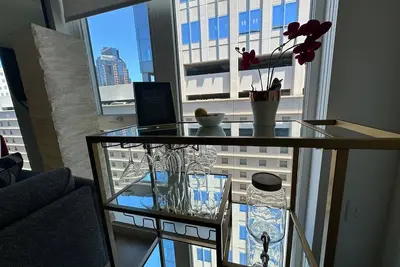 Image de Chic Downtown Luxury Suite