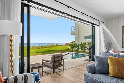 Image de New Luxury Modern Beachfront Villa w/ Private Heated Pool, Bbq Grill, Oceanfront