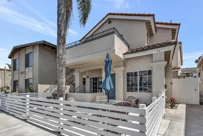 Image de Right By The Sand, Entire 3-Bedroom House In Belmont Shore