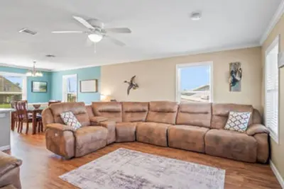 Image de Bayside beauty! 4 bedroom, 2 bathroom bayhouse with private dock