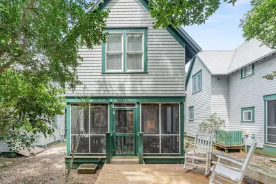 Image de Beautifully renovated 3 bedroom home in Surfman's Walk near East Beach!