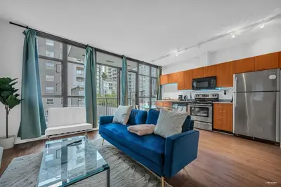 Image de Beautiful 2-Beds Downtown Grantville st condo + Free Parking