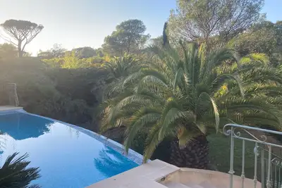 Image de Villa Piscine proche des golfs de Valescure