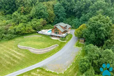 Image de Mountain Views, Hot Tub, Spa, Fire Pit, Game Room