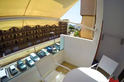Image de Abora - modern apartment in the center, only 1 min to the beach