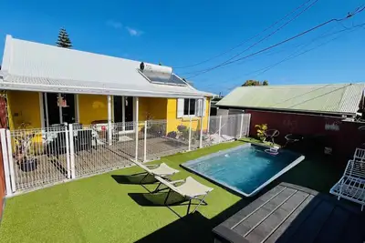 Image de Ti Kaz Milie – Maison de vacances 3★ avec piscine chauffée à Saint-Pierre (974)